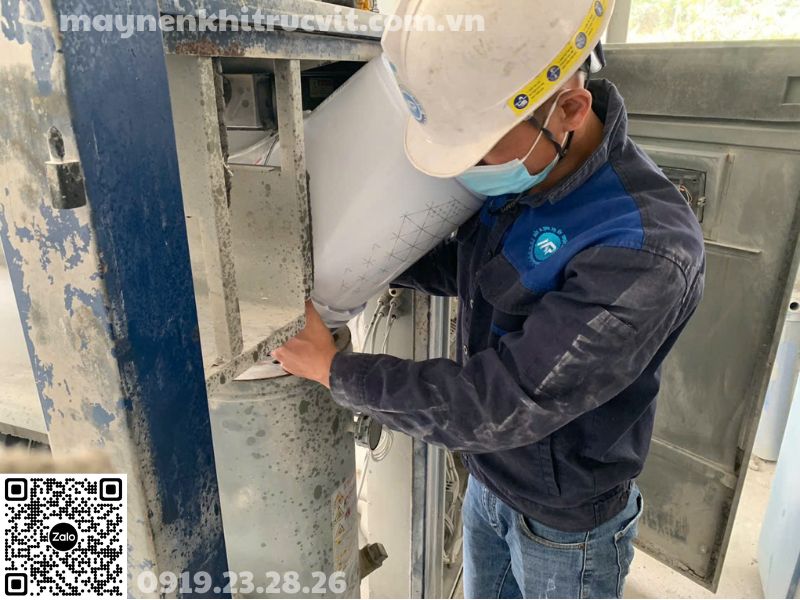 Dầu máy nén khí KyungWon, Bảo dưỡng máy nén khí KyungWon, Sửa chữa máy nén khí KyungWon, KyungWon air compressor oil, Thay dầu máy nén khí KyungWon, Bao duong may nen khi KyungWon, Sua chua may nen khi KyungWon, Thay dau may nen khi KyungWon,
