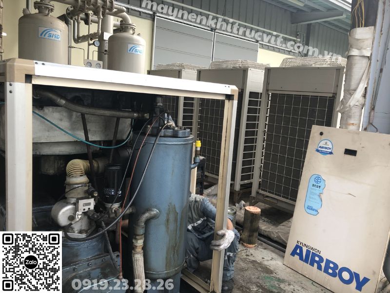 Thay van xả nước tự động máy nén khí KyungWon, Replace the automatic water drain valve of KyungWon air compressor, Bảo dưỡng máy nén khí KyungWon, Sửa chữa máy nén khí KyungWon, Bao duong may nen khi KyungWon, Sua chua may nen khi KyungWon,